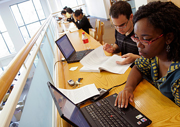 Tanenbaum Hall, Biddle Law Library with people