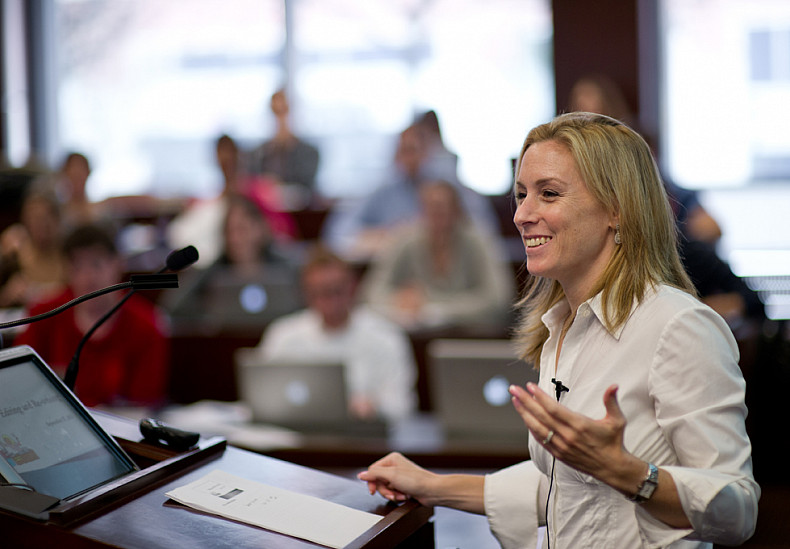 Jessica Simon teaching